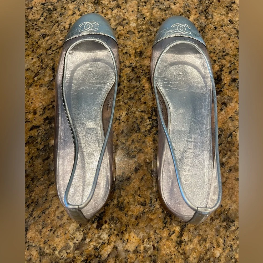 CHANEL Metallic Silver Blue Cap-Toe Jelly Flats - Picture 1 of 8